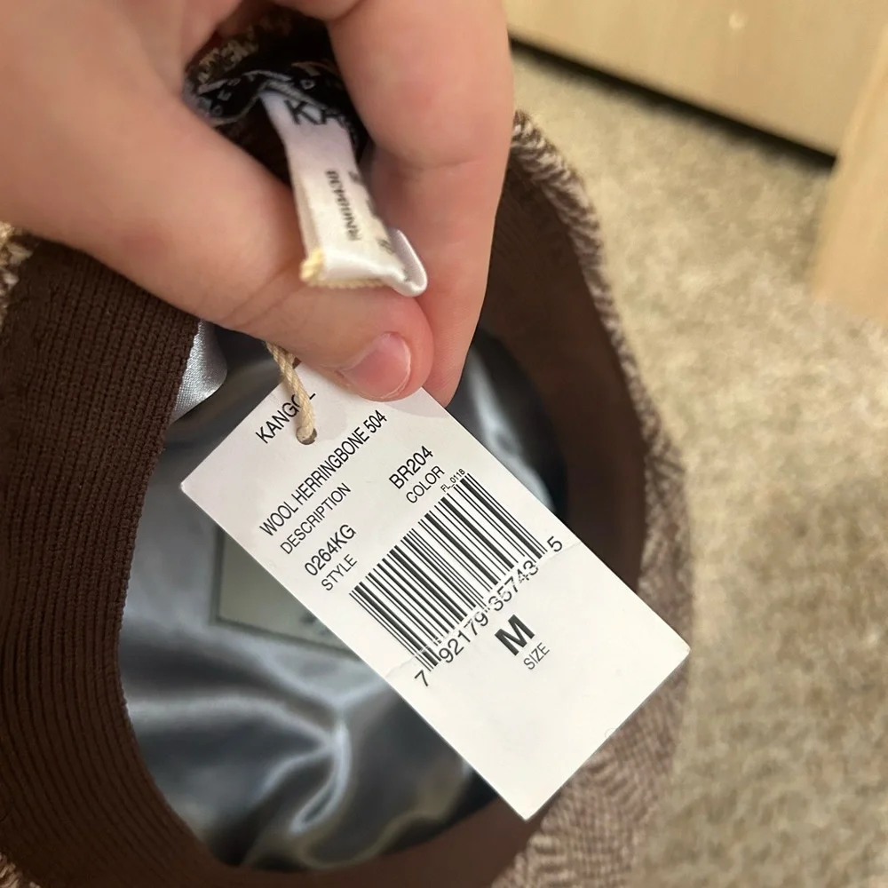 NWT Kangol Brown Cream Herringbone Flat Cap Wool Blend Men's Size Medium Outdoor